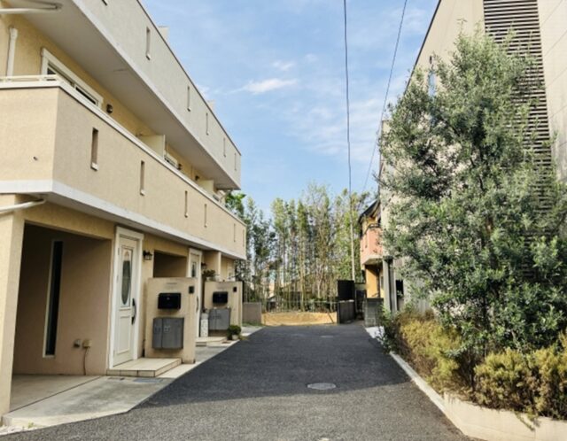 怖い夜も安心！女性の味方ドア補助錠術